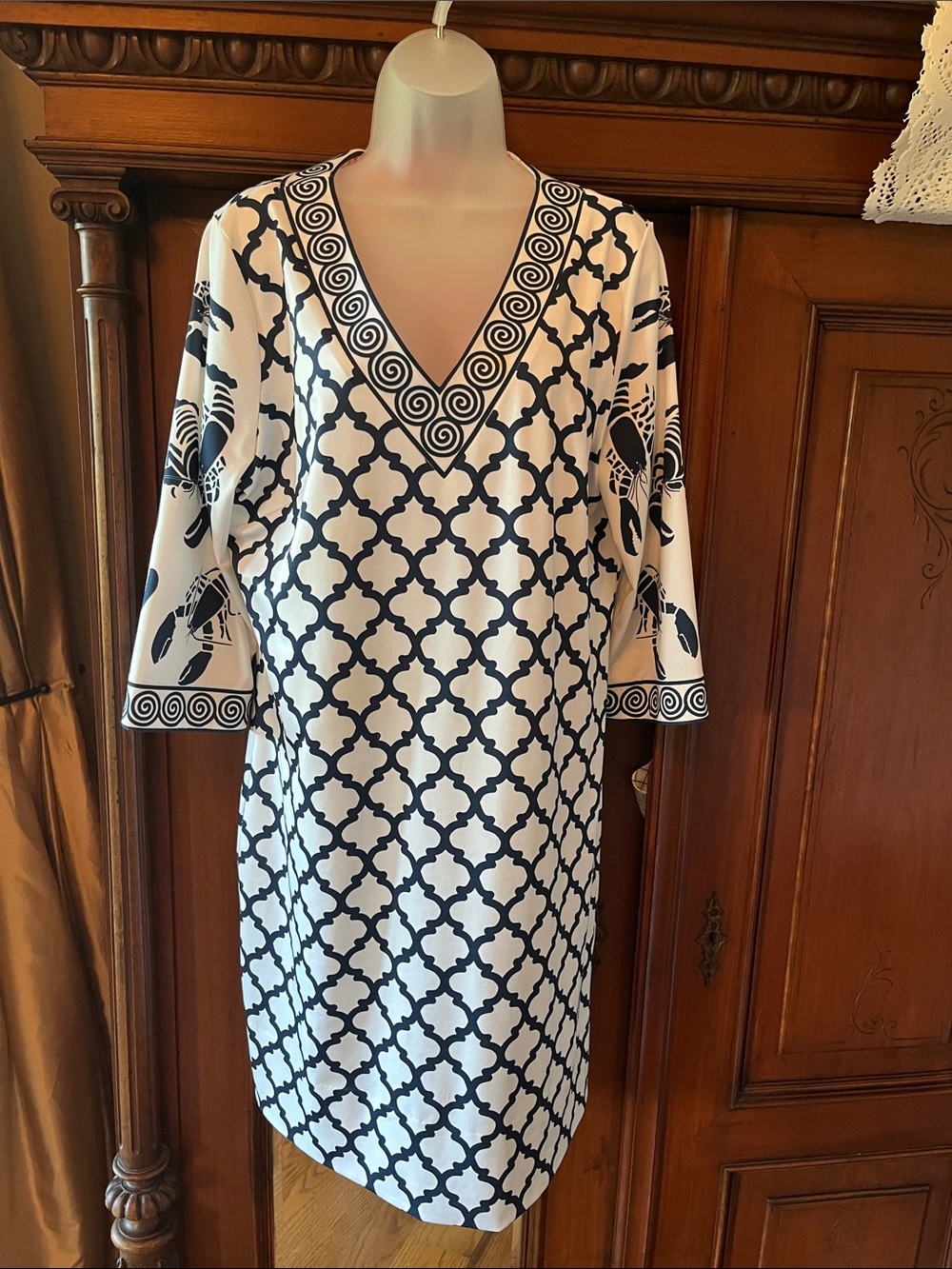 Gretchen Scott Designs White and Navy Geometric V-Neck Tunic